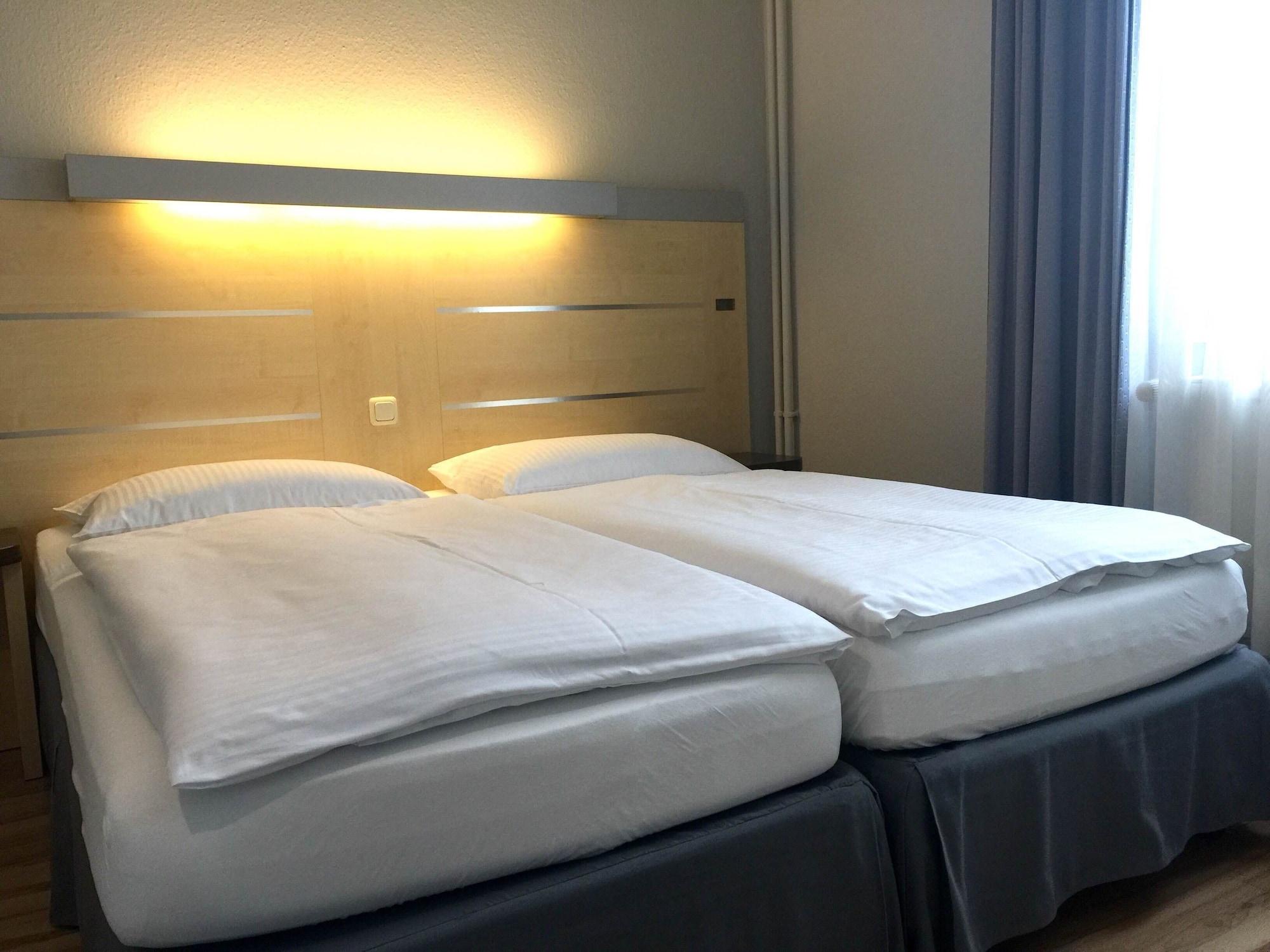 Enjoy Hotel Berlin City Messe Extérieur photo
